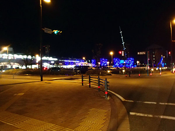 蒲郡駅前